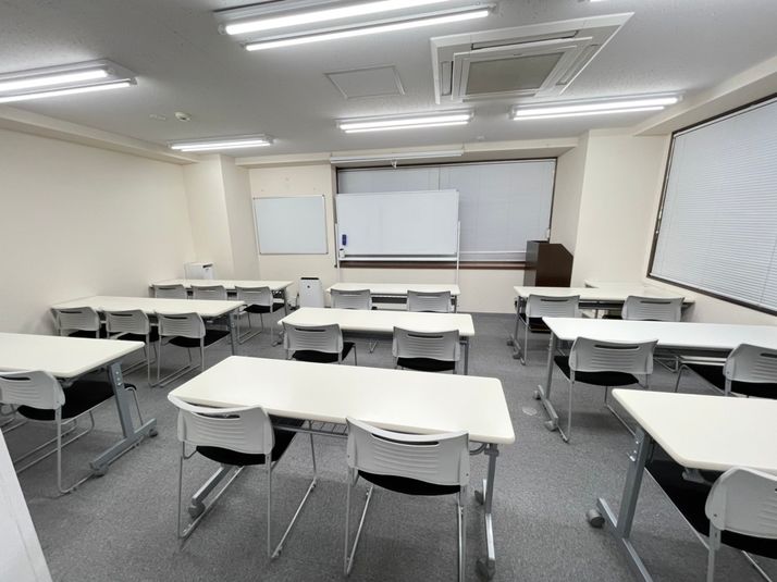 【ROOMs水道橋店 第2会議室】水道橋駅 西口改札徒歩2分 - 貸会議室ルームス水道橋店