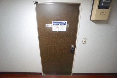 【ワークスポット淀屋橋】 ワークスポット淀屋橋No.4の入口の写真