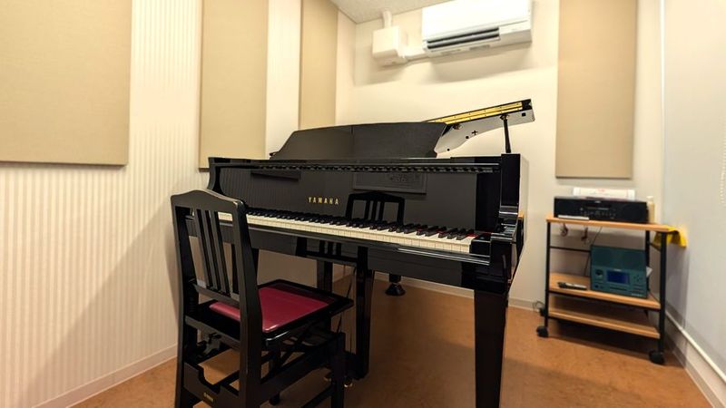 Room 4 グランドピアノC1X常設の防音部屋 - 西新センター
