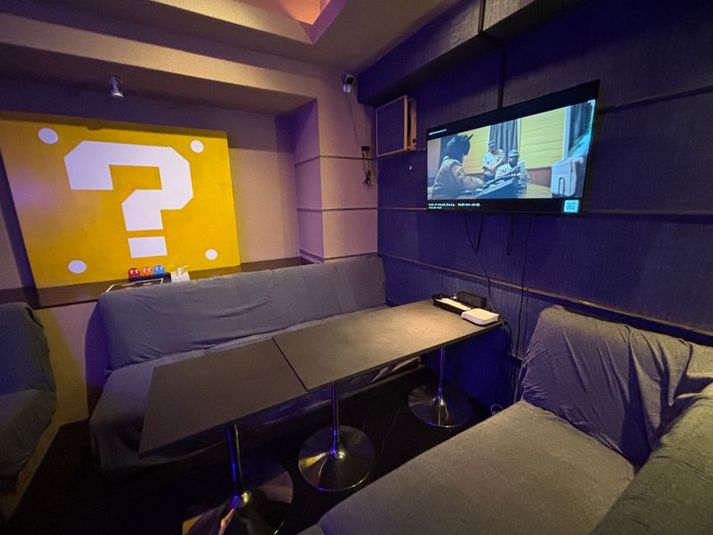 AMUSEMENT&DININGBAR HANGOUT - AMUSEMENT&DININGBAR HANGOUT