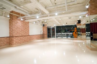 栄校スタジオSahara レンタルスペース　イベントスペースの室内の写真