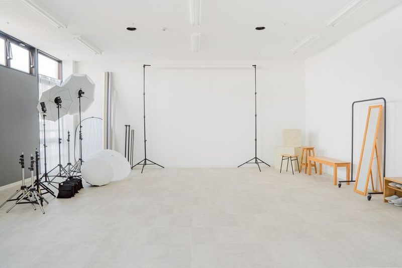 「尾崎駅」徒歩10秒のレンタル撮影スタジオ - abdc studio abdc studio 阪南尾崎店の室内の写真