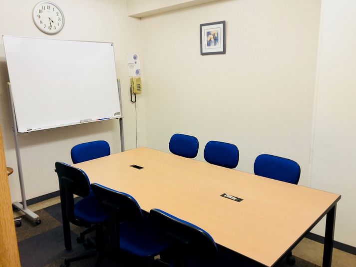 澤田聖徳ビル H会議室の室内の写真