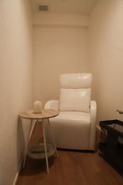 ドロップイン利用者限定！追加料金なしで利用可能な部屋も。
※空き状況により、ご利用いただけない場合がございます。
※その他、利用条件をご覧ください。 - Share Office Hello! コワーキングスペース｜ドロップインの設備の写真