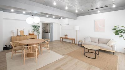 【目黒駅2分】南の自然光×「北欧+和」の56㎡ハウススタジオ|10ギガ光・大型照明無料|商品撮影・アパレル・配信 - サモスタ目黒店