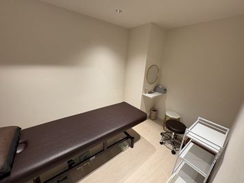 【ROOM1 】麻布十番駅近!今話題の設備が充実したのリラクゼーション特化のレンタルシェアサロン!受付スタッフ常駐 - THE SALON by HOGUGU