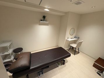 【ROOM4】麻布十番駅近!今話題の設備が充実したリラクゼーション特化レンタルシェアサロン!受付スタッフ常駐 - THE SALON by HOGUGU