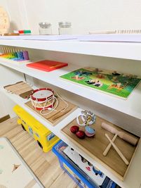 モンテッソーリ講師監修の教具を常設しています🌸 - れんたるすぺーすcocoの設備の写真