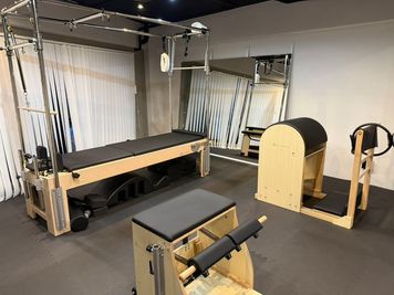 無人個室のレンタルスタジオ - BY ME PILATES｜麻布十番のピラティスレンタルスタジオ 【麻布十番駅 徒歩1分】ピラティスレンタルスタジオの室内の写真