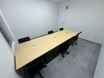 いいオフィス横浜元町 by a-cross元町 6名会議室【8】の室内の写真
