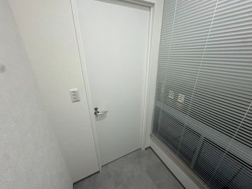 いいオフィス横浜元町 by a-cross元町 1名個室 No.10の室内の写真