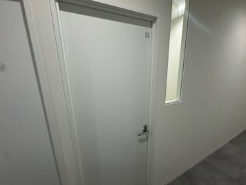 いいオフィス横浜元町 by a-cross元町 4名個室 No.4の室内の写真