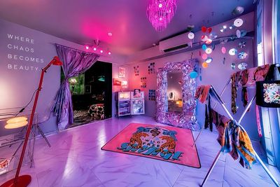 𝑫𝑶𝑷𝑬  𝑺𝑰𝑳𝑽𝑬𝑹 𝑹𝑶𝑶𝑴🗝️ - 承認欲求STUDIO 承認欲求STUDIO｜DOPE GREEN + SILVER💚の室内の写真