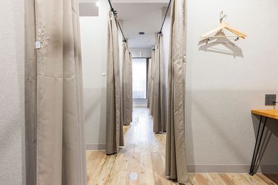 9部屋ご用意 - 【谷町6丁目2分ワーキングスペース】インターネットワーキング谷6 【谷町六丁目駅2分】ワーキングインターネットスペース個室【B席】の室内の写真