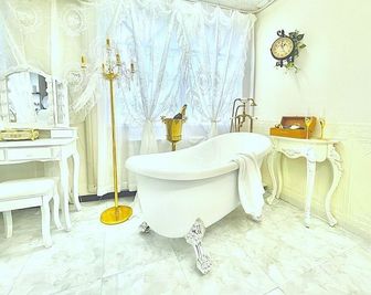 ComfortSpace秋葉原HGK 撮影スタジオ　LUXE秋葉原の室内の写真