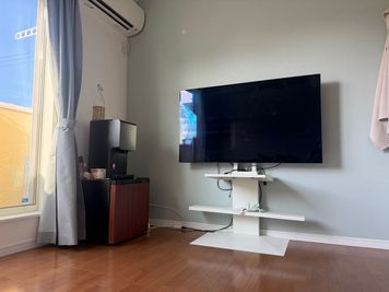 テレビ - KURAGE LOUNGEの設備の写真