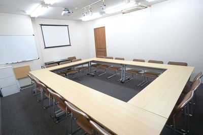 名駅セミナーオフィス（ルームD & E ＆ F） 名駅セミナーオフィス（ルームE）の室内の写真
