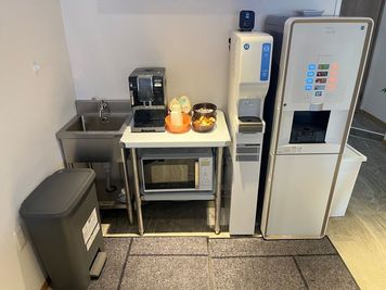 YAGARA COMMONS ラウンジテーブル Aの設備の写真