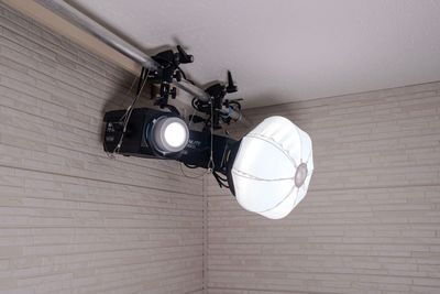 固定されたライト。iPadでコントロールします。
NANLITE FS300B（バイカラー）
NANLITE FS300C（フルカラー）
ランタンは取り外せます - LOOP HAKATA LED STUDIOの設備の写真