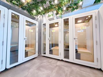FEEEP下北沢駅前店 FEEEP下北沢駅前店｜定員6名個室｜部屋番号12(PG)の室内の写真