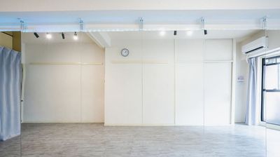 鏡正面 - ダンススタジオ【KAE】 伏見駅３分★24時間営業レンタルスタジオ【KAEstudio】の室内の写真