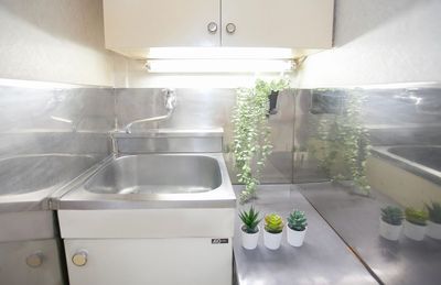 シンクあり、水の使用も可能です。 - CS Tokyo-Base　御徒町レンタルスタジオ 【CS Tokyo-Base】御徒町レンタルスタジオの室内の写真