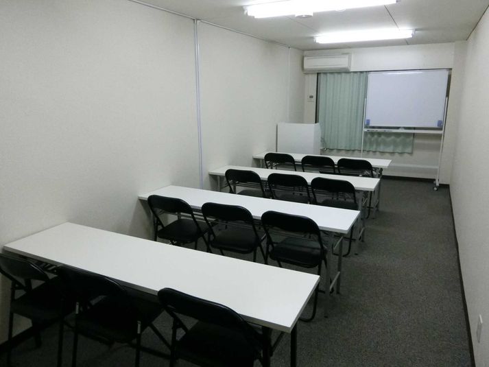 THE貸会議室☆淀屋橋 12人貸会議室6階610号室の室内の写真