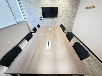 いいオフィス本八幡 8名会議室（Room B）の室内の写真