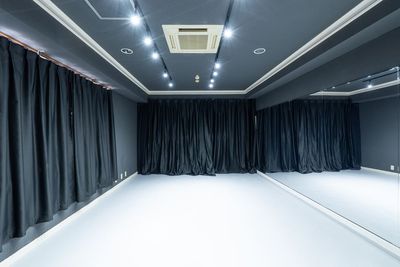 レンタルスタジオPovit栄店 【栄駅徒歩6分】ダンスができるレンタルスタジオ！当日予約OK！の室内の写真
