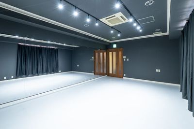 レンタルスタジオPovit栄店 【栄駅徒歩6分】ダンスができるレンタルスタジオ！当日予約OK！の室内の写真
