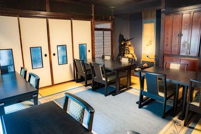 【川越市・百足屋(4人用テーブル②)】百年を超える蔵造りカフェの1テーブルを好きな時間でお貸しします!※場所の指定はできません - 百足屋レンタルスペース