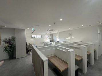 駅チカ！フリードリンク有り！空いている席を利用できるワークスペースです！ - いいオフィス横浜元町 by a-cross元町