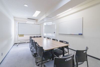 【新宿西口駅近】プロジェクター・WiFi全て無料！ふれあい貸し会議室 新宿B-801（旧ワンコイン会議室新宿 新宿西口会議室A） - ふれあい貸し会議室 新宿ダイカンB