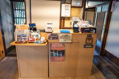 受付 - 百足屋レンタルスペース 百足屋カフェレンタルスペース（カフェスペース①②＋茶の間）の室内の写真