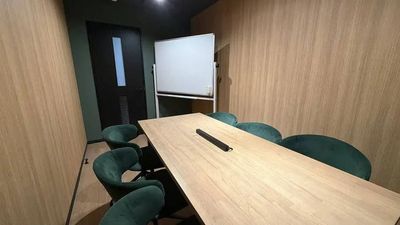 エキニア横浜 5階 ハマポート「オレガノ」の室内の写真