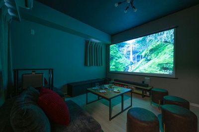 NEW🎊最大17名🉐ﾌﾟﾛｼﾞｪｸﾀ-📽️映画🐈‍⬛デート💓ゲーム🎮女子会💗推し活🌟THEATER梅田 - THEATER梅田