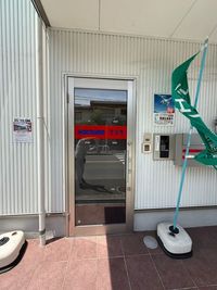交野市多目的スペース 【オープン価格】交野市レンタル会議室・多目的スペースの入口の写真