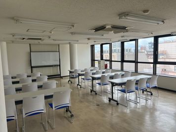 ワンダーフレンズ豊中庄内の室内の写真