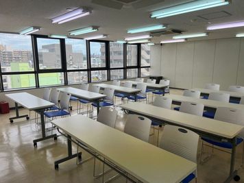 ワンダーフレンズ豊中庄内の室内の写真