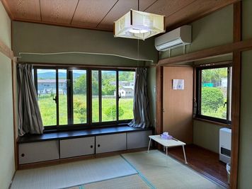 HOTEL Mt.Fuji MoMoAung 桃庵  【旅館撮影１階/外側】老舗旅館のレンタルスペースの室内の写真