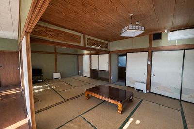 HOTEL Mt.Fuji MoMoAung 桃庵  【旅館撮影１階/外側】老舗旅館のレンタルスペースの室内の写真