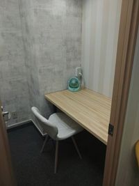Web会議・自習・集中作業に｜高速Wi-Fi・電源完備 - セルフカフェ早稲田店