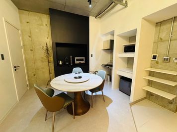 Luxury Sweet HAKATA 駅チカ×80㎡ 大人のLuxury空間 LSHakata 3Bの室内の写真