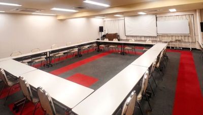 電車通り沿い・ウオンツ銀山ビル【土日祝☆格安1DAY】最大63名様着可　120インチ・超単プロ・マイク無料（ドリンク・喫煙室有） - カンファレンス21　八丁堀WING広島センター