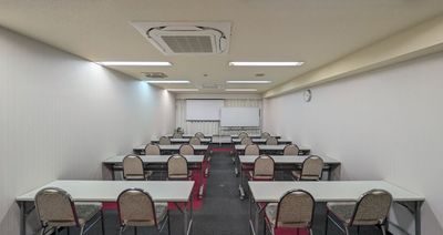 電車通り沿い・ウオンツ銀山ビル【土日祝☆格安1DAY】最大33名様着可　100インチ＆超単プロ完備　（ドリンク・喫煙室有） - カンファレンス21　八丁堀WING広島センター
