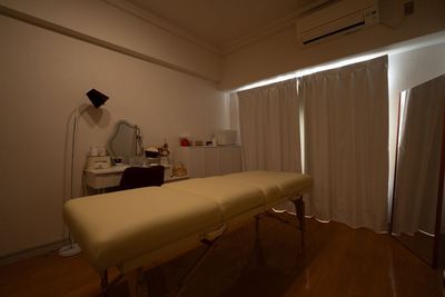 調光イメージ - レンタルサロン ゆかい上前津 上前津駅徒歩5秒 ネイル・エステ・整体・メイク ゆかい上前津の室内の写真
