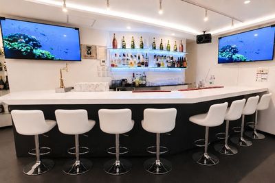 完全貸切セルフBar専門店BarNear セルフ飲み放題880円 完全貸切セルフBar専門店 Bar Near心斎橋の室内の写真