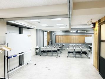 貸会議室２４大宮 フロア貸切プランの室内の写真