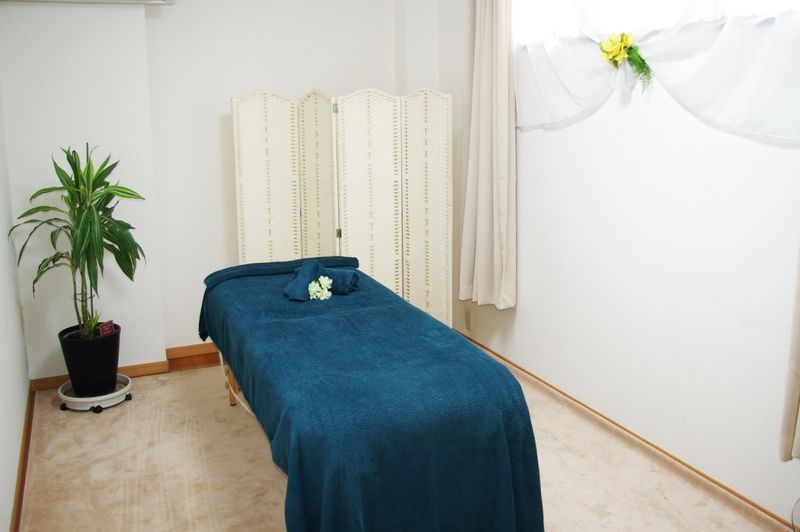 ベッドタオル、有料レンタル - レンタルサロン（エステルーム） エステルームの室内の写真