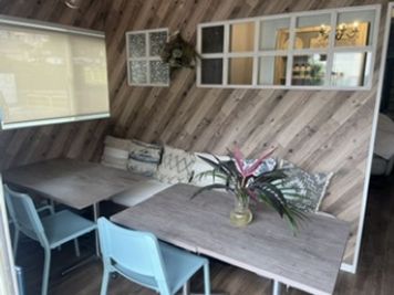 【Withsea鵠沼】海近おしゃれなオープンスペース/ポップアップや展示会、ワークショップに最適。1F路面店で荷卸しスペースあり - 【Withsea鵠沼】海見えおしゃれレンタルスペース藤沢/湘南